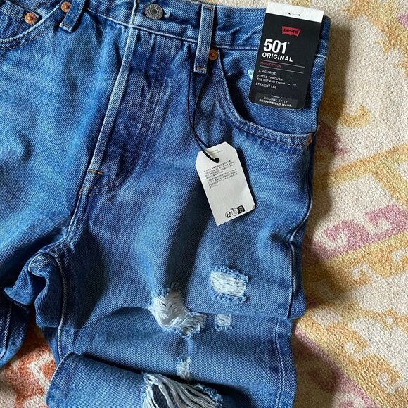LEVI'S : 501 Original Fit Women's Jeans (Size: 24x30) NWT - Picture 5 of 12